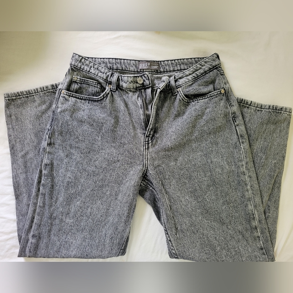 Gray baggy jeans